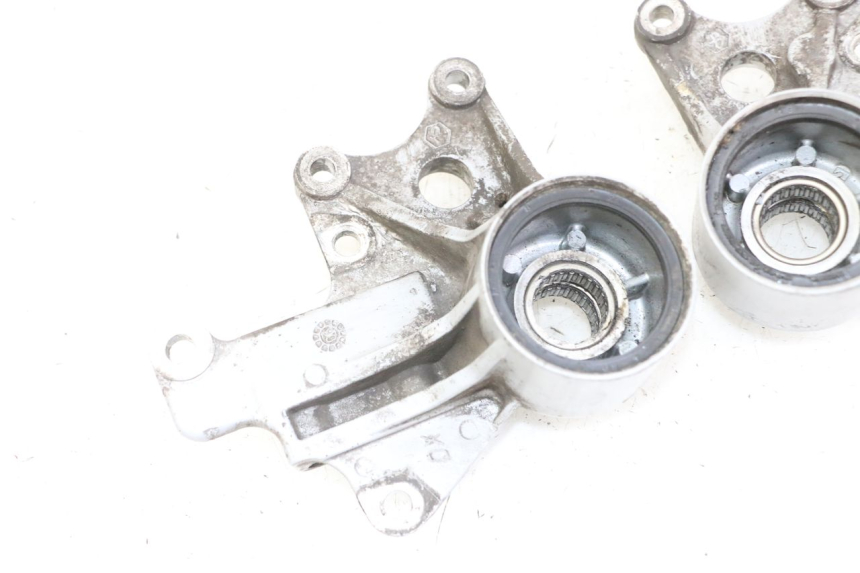 photo de SUPORTE DE PINÇA DE FREIO DIANTEIRO PIAGGIO MP3 125 (2006 - 2014) - Vista geral