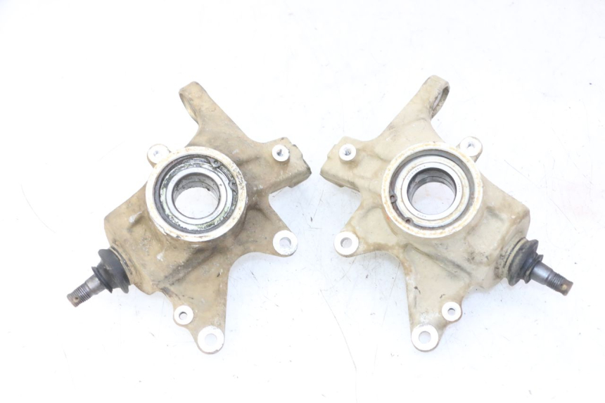 photo de SUPORTE DE PINÇA DE FREIO DIANTEIRO YAMAHA YFM GRIZZLY 550 (2008 - 2015) - Outro ângulo de visão