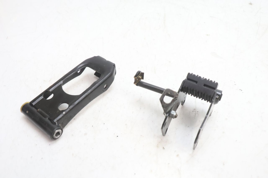 photo de SUPORTE DO MOTOR PEUGEOT 103 SPX CLIP 50 (1989 - 1992) - Detalhe da peça