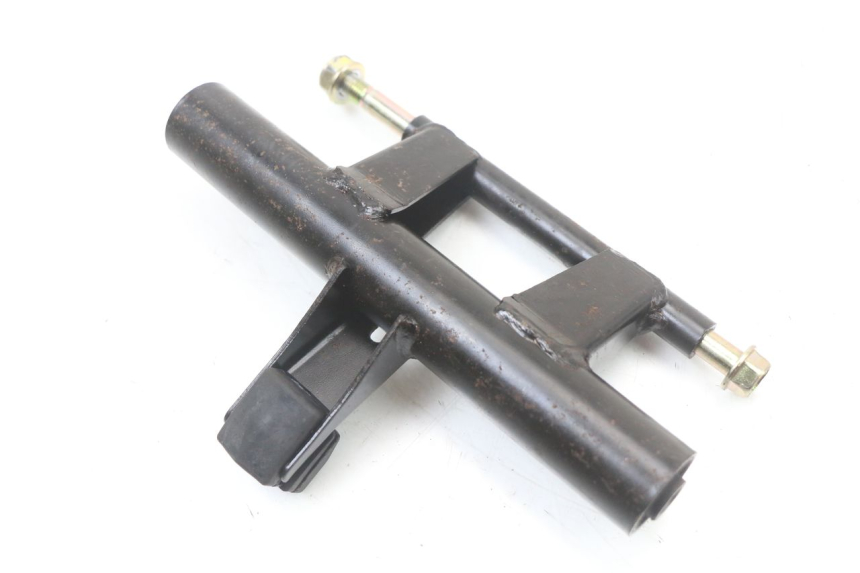 photo de SUPORTE DO MOTOR DAELIM A-FOUR 2T 50 (2005 - 2012) - Outro ângulo de visão
