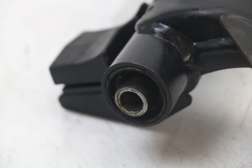 photo de SUPORTE DO MOTOR SUZUKI ADDRESS 110 (2015 - 2020) - Zoom do estado de desgaste
