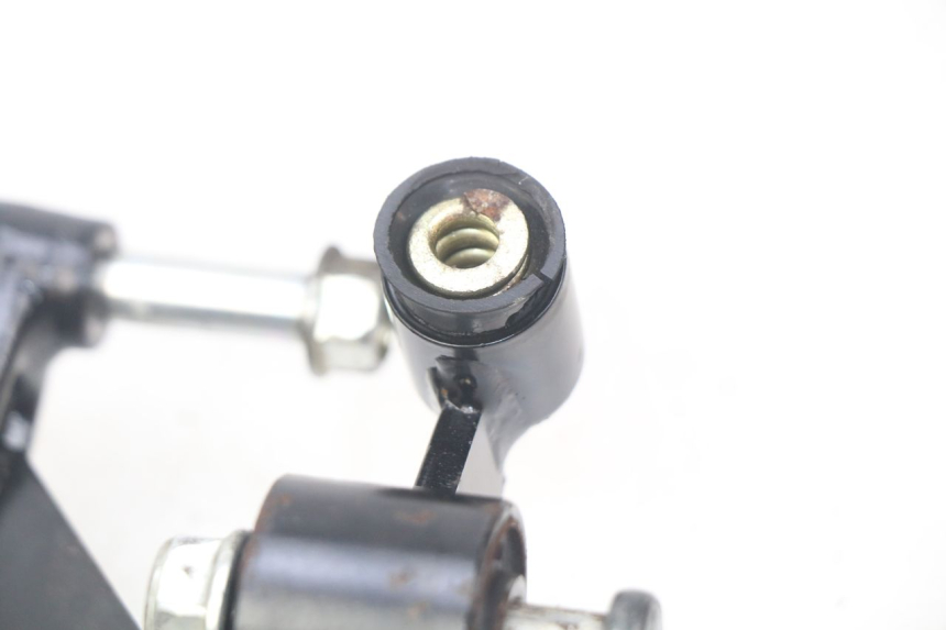 photo de SUPORTE DO MOTOR KYMCO AGILITY DELIVERY 4T 50 (2018 - 2023) - Pontos de fixação