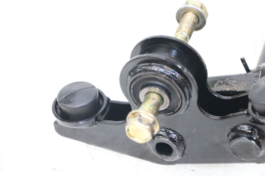 photo de SUPORTE DO MOTOR KYMCO AGILITY FR 2T 50 (2012 - 2017) - Zoom do estado de desgaste
