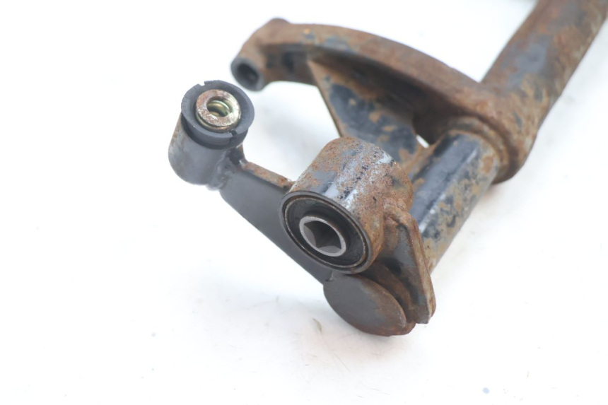 photo de SUPORTE DO MOTOR KYMCO AGILITY PREMIUM 50 (2007 - 2010) - Ampliação técnica