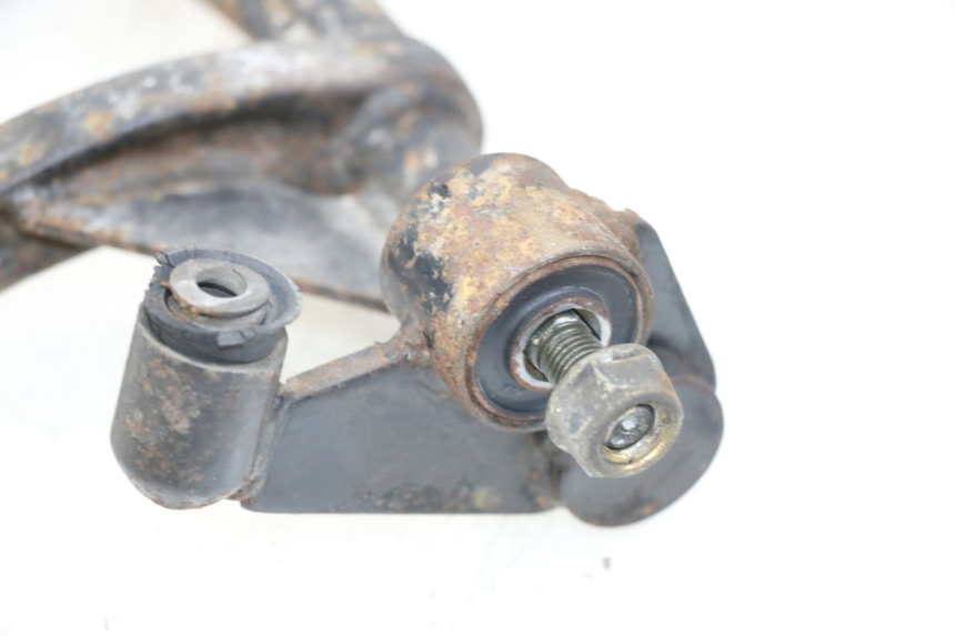 photo de SUPORTE DO MOTOR KYMCO AGILITY RS 4T 50 (2009 - 2013) - Zoom do estado de desgaste