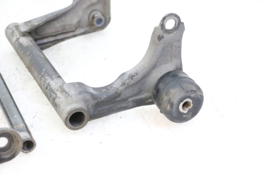 photo de SUPORTE DO MOTOR BMW C1 125 (2000 - 2003) - Pontos de fixação