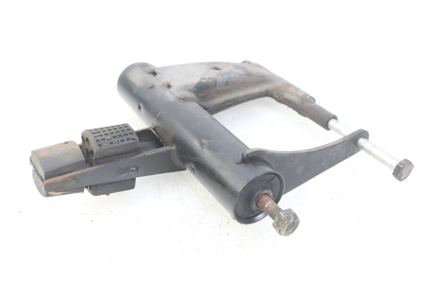 photo de SUPORTE DO MOTOR DERBI BOULEVARD 50 (2009 - 2006) - Outro ângulo de visão