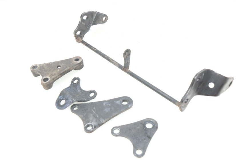 photo de SUPORTE DO MOTOR HONDA CBRF CBR-F PC41 600 (2011 - 2013) - Detalhe da peça