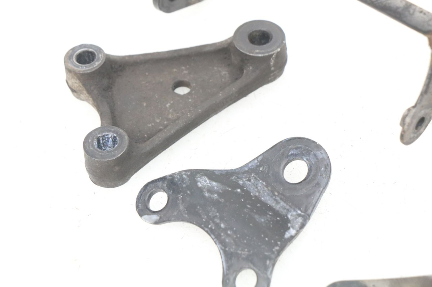 photo de SUPORTE DO MOTOR HONDA CBRF CBR-F PC41 600 (2011 - 2013) - Zoom do estado de desgaste