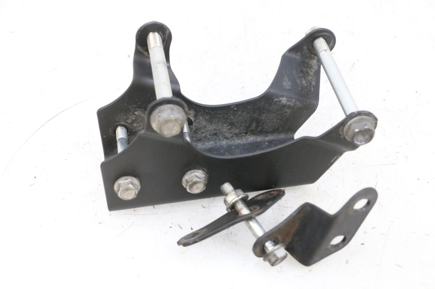 photo de SUPORTE DO MOTOR KSR CODE 125 (2018 - 2020) - Outro ângulo de visão