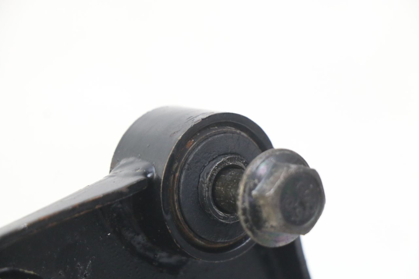 photo de SUPORTE DO MOTOR PEUGEOT DJANGO 2T 50 (2014 - 2019) - Zoom do estado de desgaste