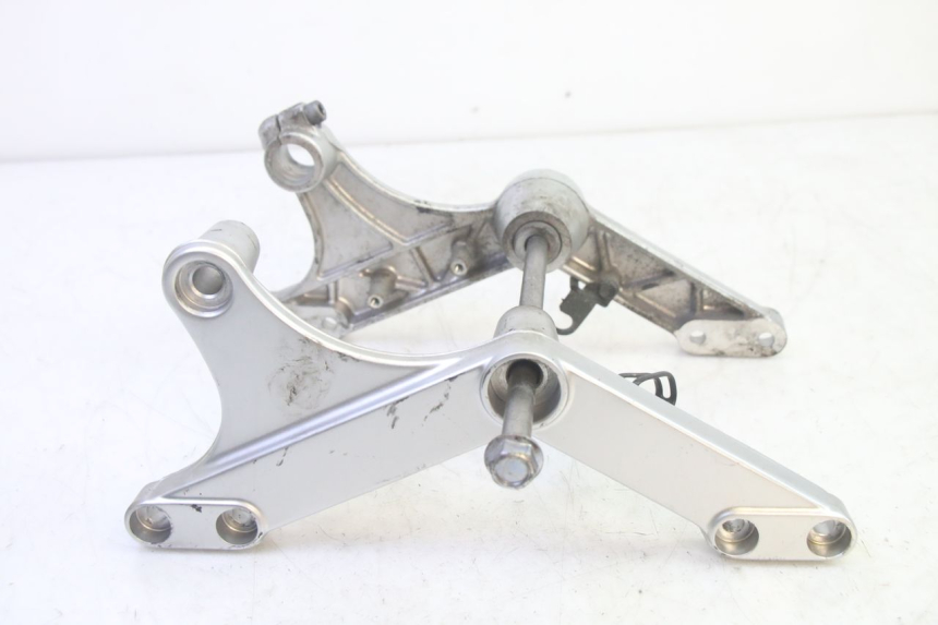 photo de SUPORTE DO MOTOR SUZUKI DL V STROM 1000 (2002 - 2007) - Ampliação técnica