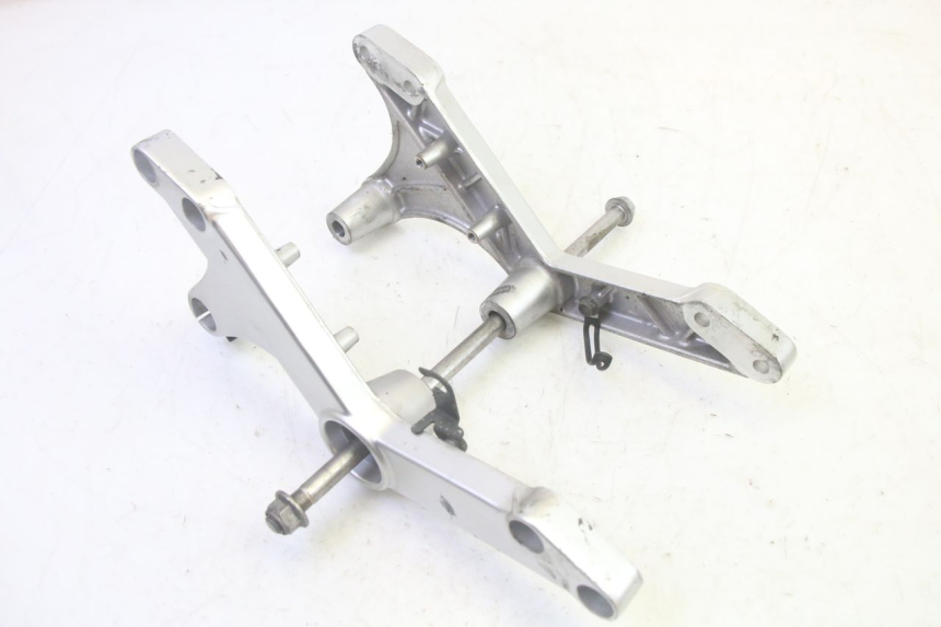 photo de SUPORTE DO MOTOR SUZUKI DL V STROM 1000 (2002 - 2007) - Vista geral