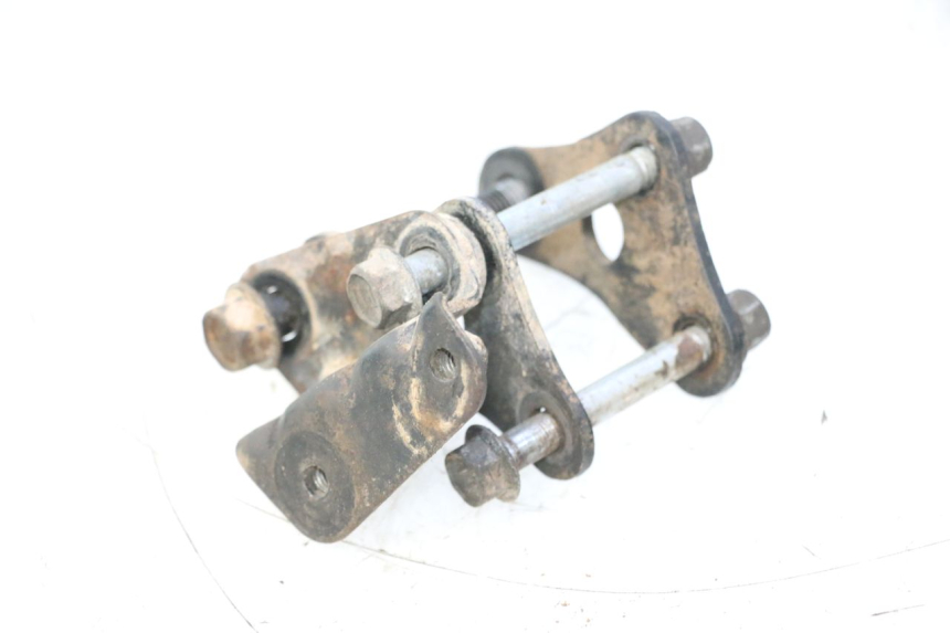 photo de SUPORTE DO MOTOR SUZUKI DR S 600 (1985 - 1989) - Zoom do estado de desgaste