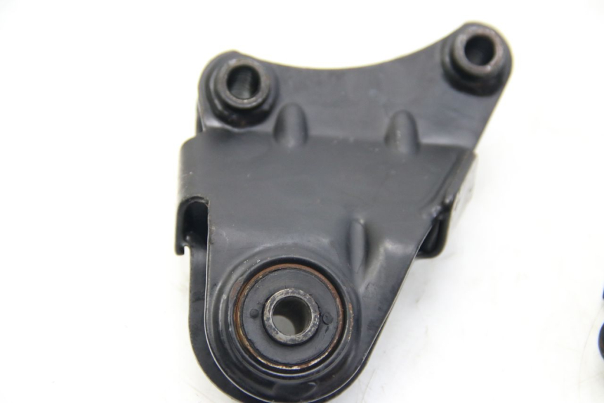 photo de SUPORTE DO MOTOR PEUGEOT E-VIVACITY 1 (2012 - 2018) - Outro ângulo de visão