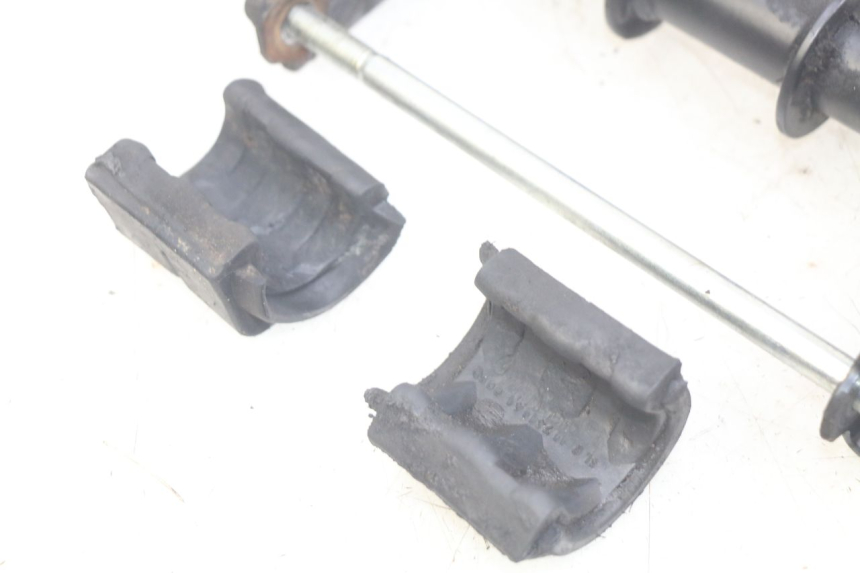 photo de SUPORTE DO MOTOR PEUGEOT ELYSEO 125 (1999 - 2004) - Zoom do estado de desgaste
