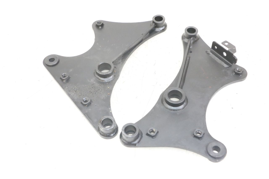 photo de SUPORTE DO MOTOR KAWASAKI ER-6 ER6 N 650 (2012 - 2016) - Zoom do estado de desgaste