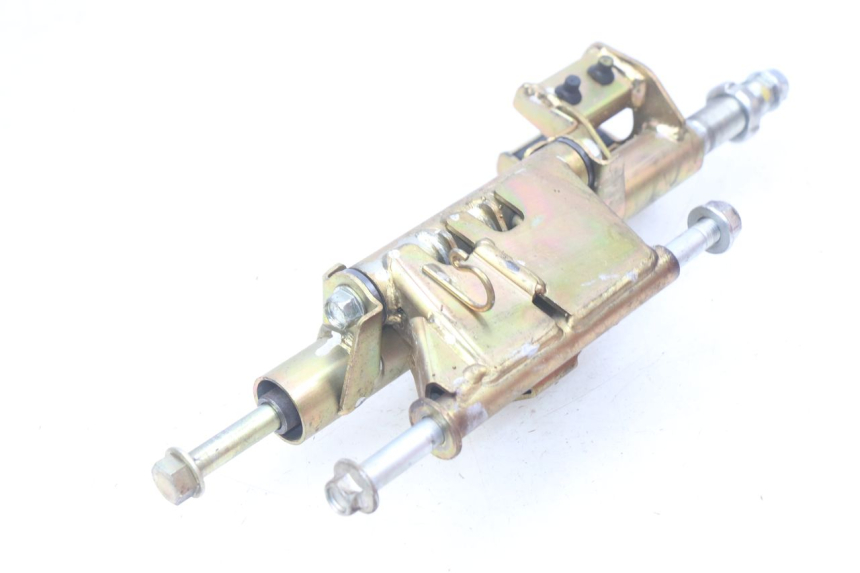 photo de SUPORTE DO MOTOR HONDA FES PANTHEON 2T 125 (1998 - 2002) - Detalhe da peça