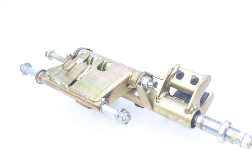 photo de SUPORTE DO MOTOR HONDA FES PANTHEON 2T 125 (1998 - 2002) - Zoom do estado de desgaste