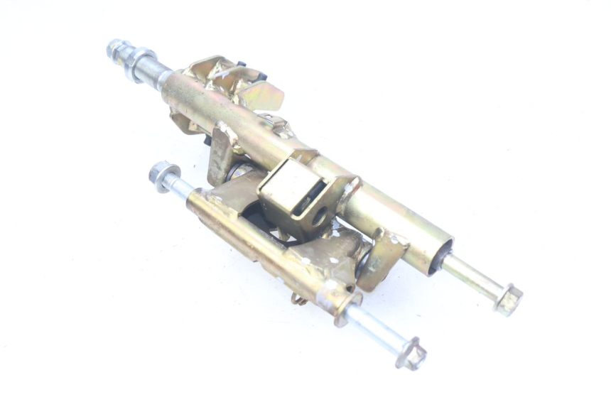 photo de SUPORTE DO MOTOR HONDA FES PANTHEON 2T 125 (1998 - 2002) - Outro ângulo de visão