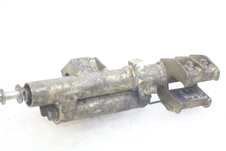 photo de SUPORTE DO MOTOR HONDA FES PANTHEON 2T 125 (1998 - 2002) - Outro ângulo de visão