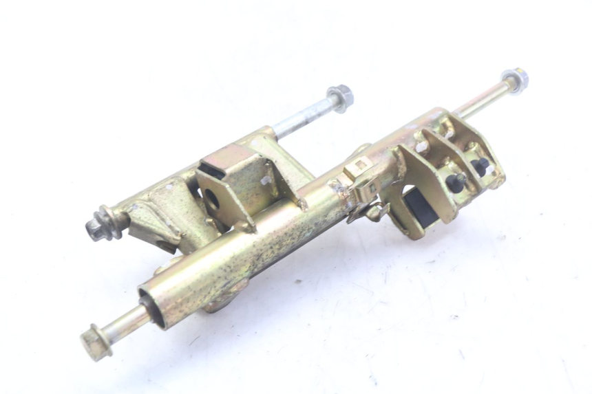 photo de SUPORTE DO MOTOR HONDA FES PANTHEON 2T 125 (1998 - 2002) - Detalhe da peça