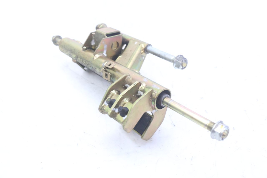 photo de SUPORTE DO MOTOR HONDA FES PANTHEON 2T 125 (1998 - 2002) - Outro ângulo de visão