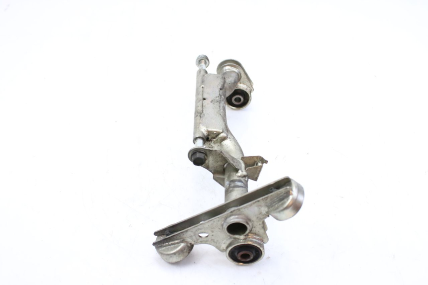 photo de SUPORTE DO MOTOR HONDA FES S-WING SWING ABS 125 (2007 - 2015) - Detalhe da peça