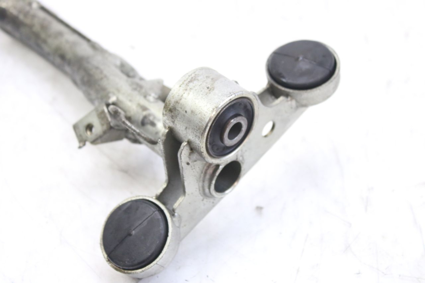 photo de SUPORTE DO MOTOR HONDA FES S-WING SWING ABS 125 (2007 - 2015) - Detalhe da peça