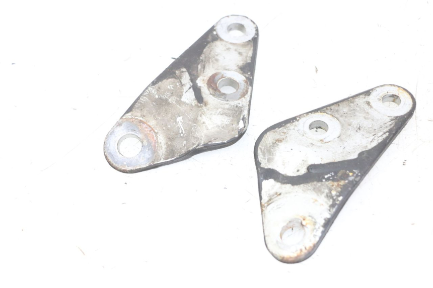 photo de SUPORTE DO MOTOR YAMAHA FJ 36Y 1100 (1984 - 1985) - Detalhe da peça
