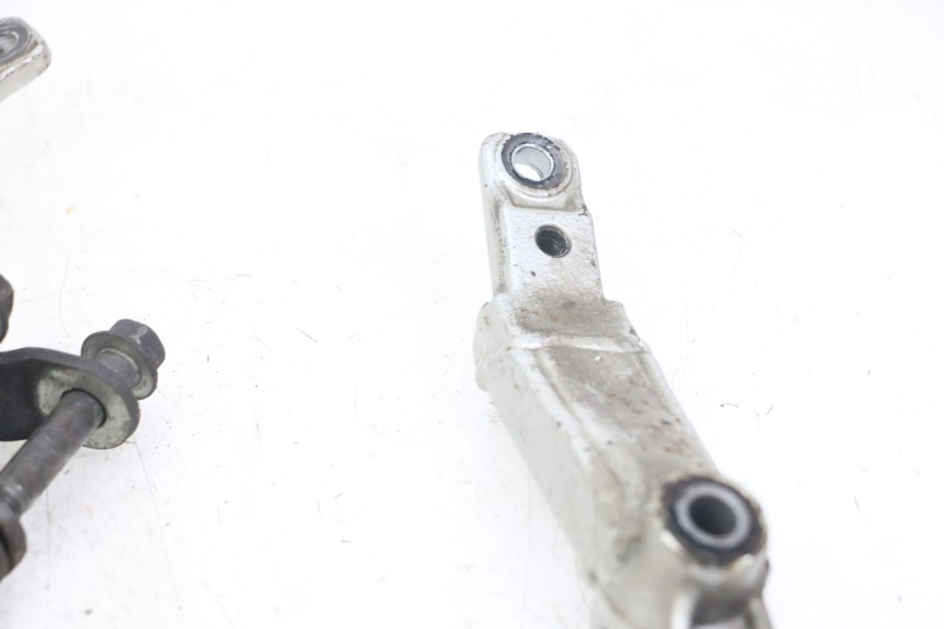 photo de SUPORTE DO MOTOR YAMAHA FJ 3CX 1200 (1986 - 1996) - Estado da superfície