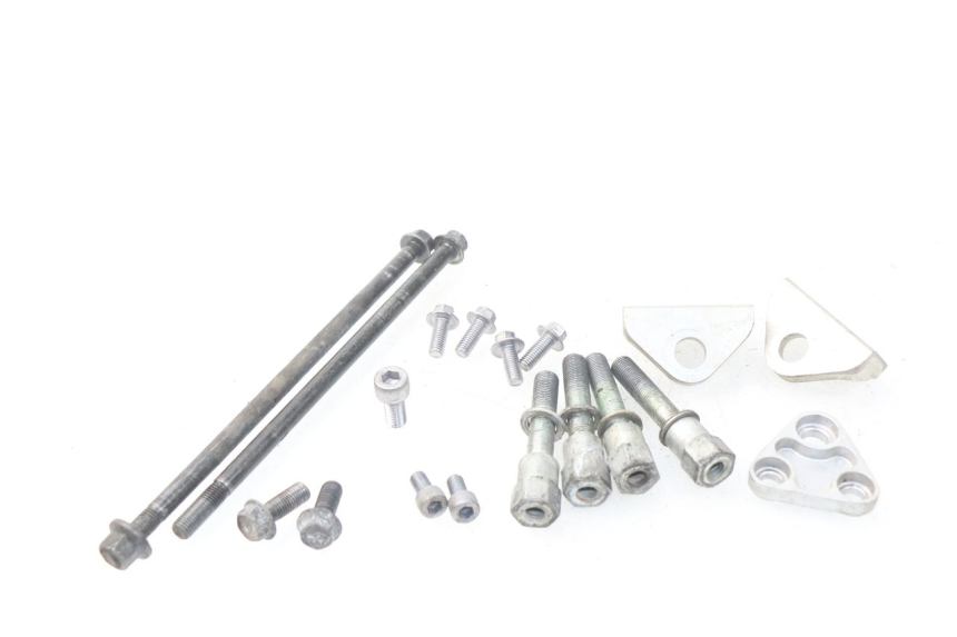 photo de SUPORTE DO MOTOR YAMAHA FJR ABS 1300 (2006 - 2012) - Detalhe da peça