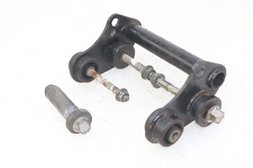 photo de SUPORTE DO MOTOR YAMAHA FZS FAZER 600 (1998 - 2001) - Outro ângulo de visão
