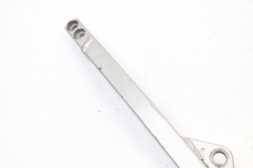photo de SUPORTE DO MOTOR HYOSUNG GF 125 (2001 - 2005) - Detalhe da peça