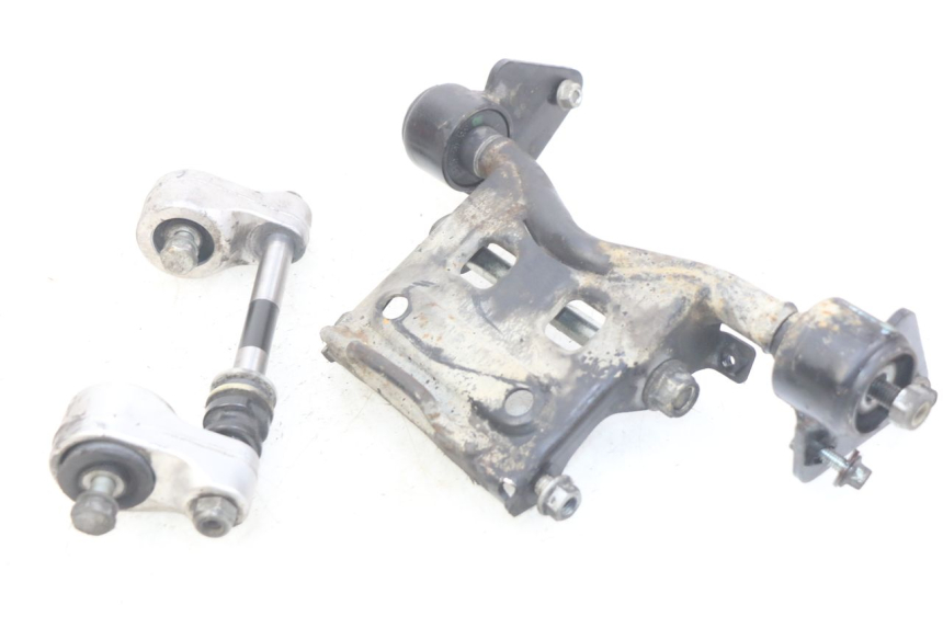 photo de SUPORTE DO MOTOR GILERA GP 800 (2007 - 2013) - Ampliação técnica