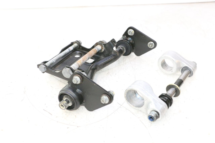 photo de SUPORTE DO MOTOR GILERA GP 800 (2007 - 2013) - Vista principal