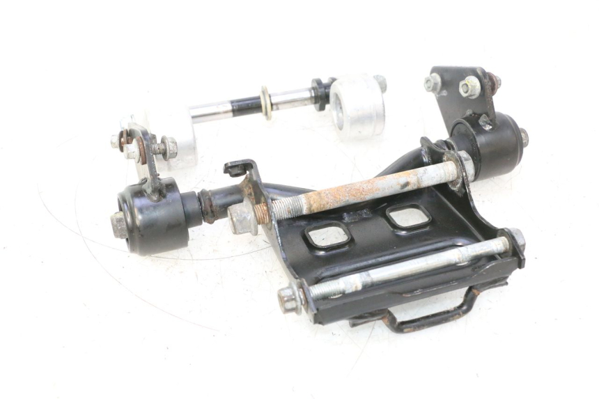 photo de SUPORTE DO MOTOR GILERA GP 800 (2007 - 2013) - Ampliação técnica