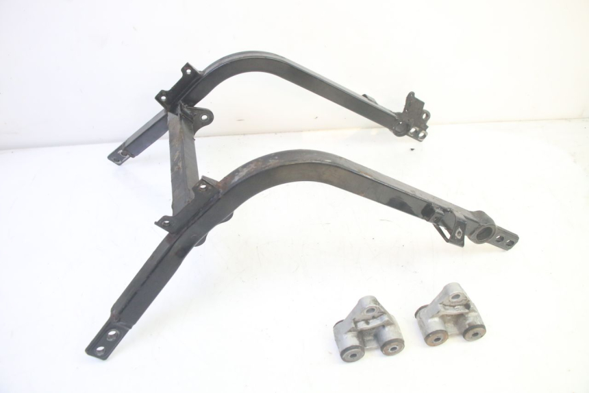 photo de SUPORTE DO MOTOR KAWASAKI GPZ RX 1000 (1986 - 1988) - Vista geral