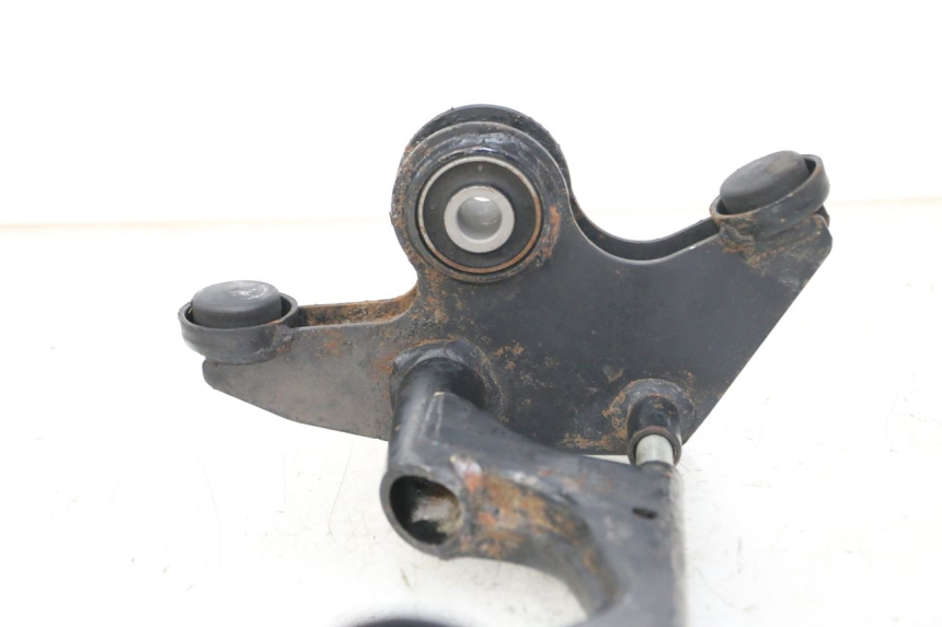 photo de SUPORTE DO MOTOR KYMCO GRAND DINK 125 (2008 - 2014) - Outro ângulo de visão