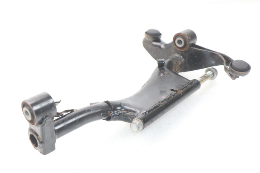 photo de SUPORTE DO MOTOR SYM GTS EVO 125 (2009 - 2013) - Outro ângulo de visão