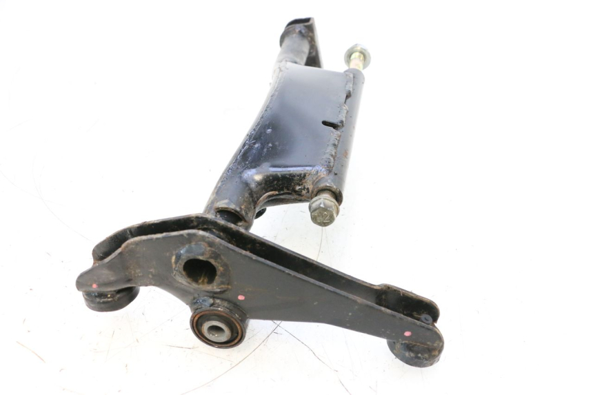 photo de SUPORTE DO MOTOR SYM GTS EVO 125 (2009 - 2013) - Detalhe da peça