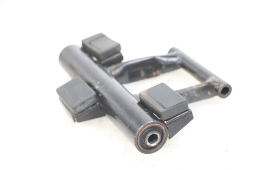 photo de SUPORTE DO MOTOR KEEWAY HURRICANE 50 (2006 - 2019) - Outro ângulo de visão