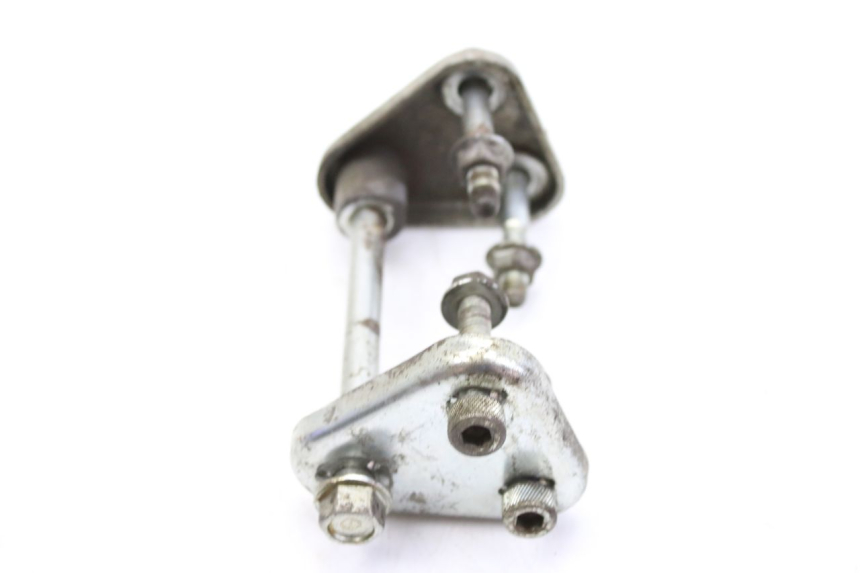 photo de SUPORTE DO MOTOR SYM HUSKY 125 (1999 - 2005) - Outro ângulo de visão