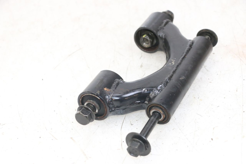 photo de SUPORTE DO MOTOR HYTRACK HY S 4X4 410 (2013 - 2016) - Zoom do estado de desgaste