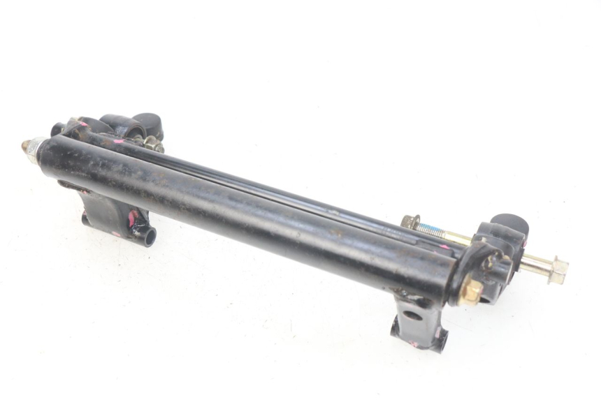 photo de SUPORTE DO MOTOR SYM JET EURO X 2T 50 (2003 - 2007) - Zoom do estado de desgaste