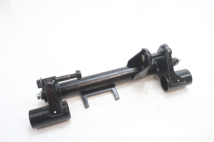 photo de SUPORTE DO MOTOR PEUGEOT KISBEE 2T 50 (2018 - 2022) - Detalhe da peça