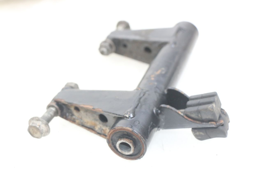 photo de SUPORTE DO MOTOR PEUGEOT KISBEE 4T 50 (2010 - 2017) - Outro ângulo de visão