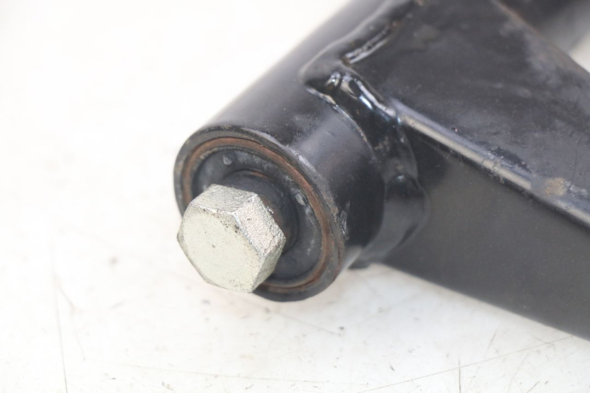 photo de SUPORTE DO MOTOR PEUGEOT KISBEE 4T 50 (2018 - 2022) - Zoom do estado de desgaste