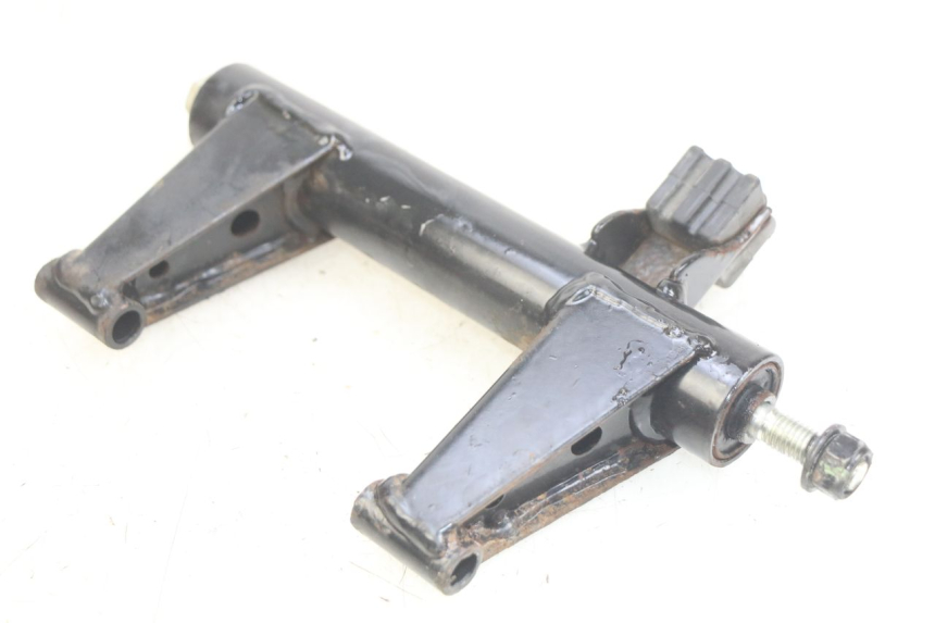 photo de SUPORTE DO MOTOR PEUGEOT KISBEE 4T 50 (2018 - 2022) - Outro ângulo de visão