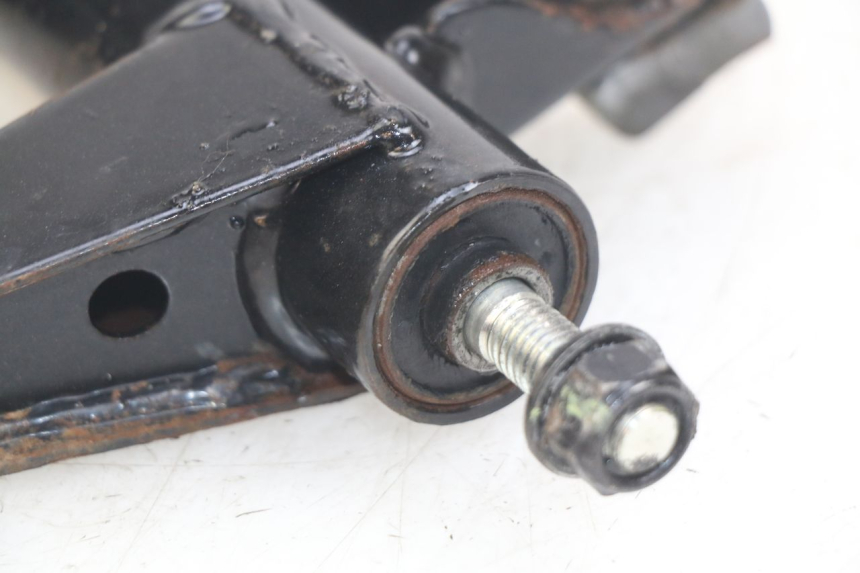 photo de SUPORTE DO MOTOR PEUGEOT KISBEE 4T 50 (2018 - 2022) - Ampliação técnica